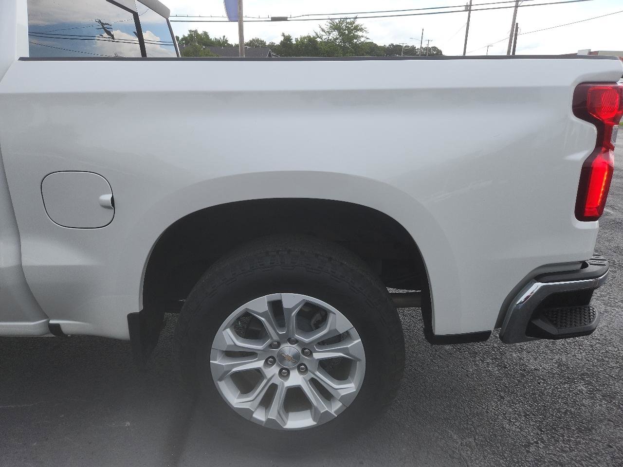 Used 2022 Chevrolet Silverado 1500 LTZ AWD/4WD image 12