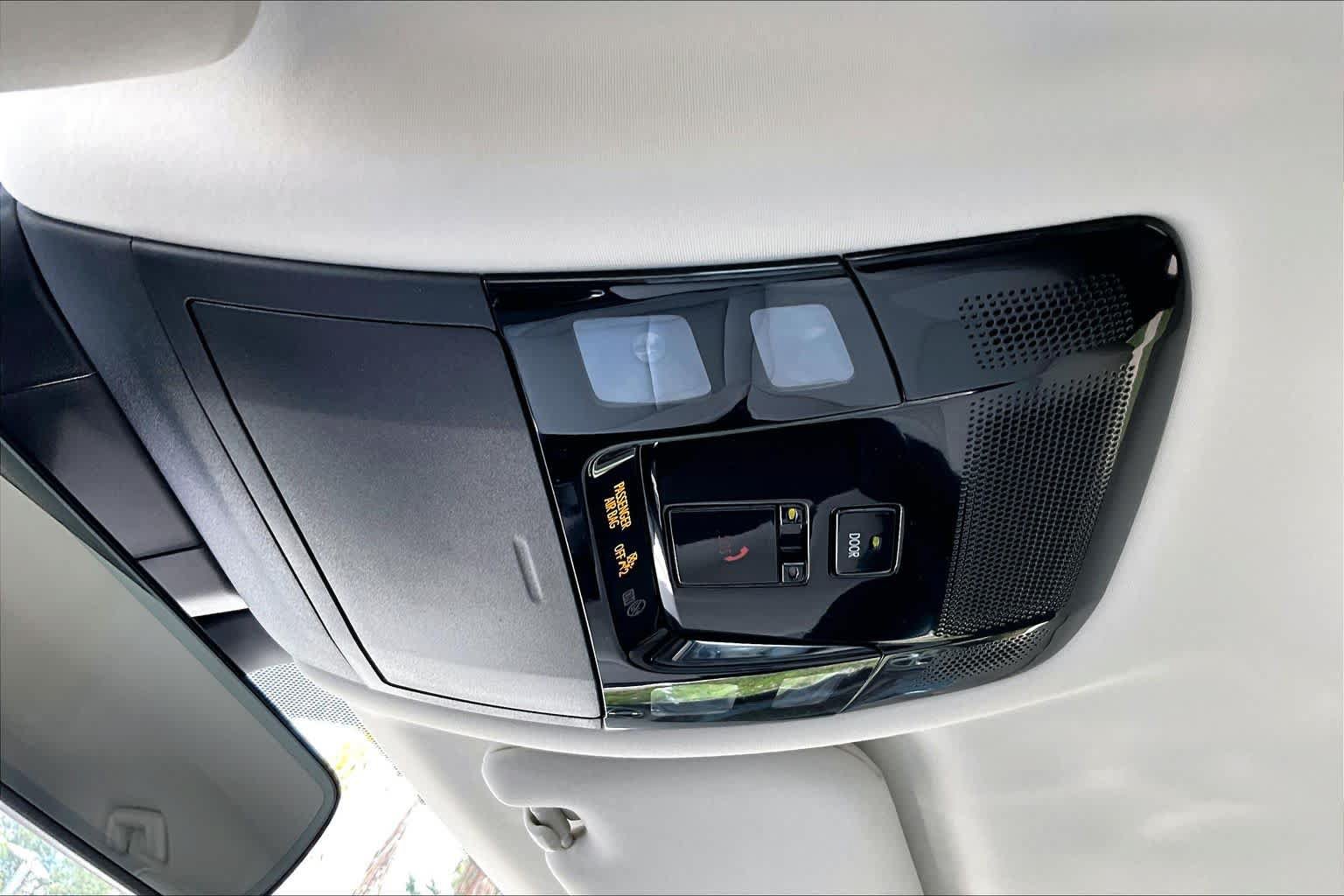 Used 2024 Lexus RX 350 FWD w/ Technology Package image 32