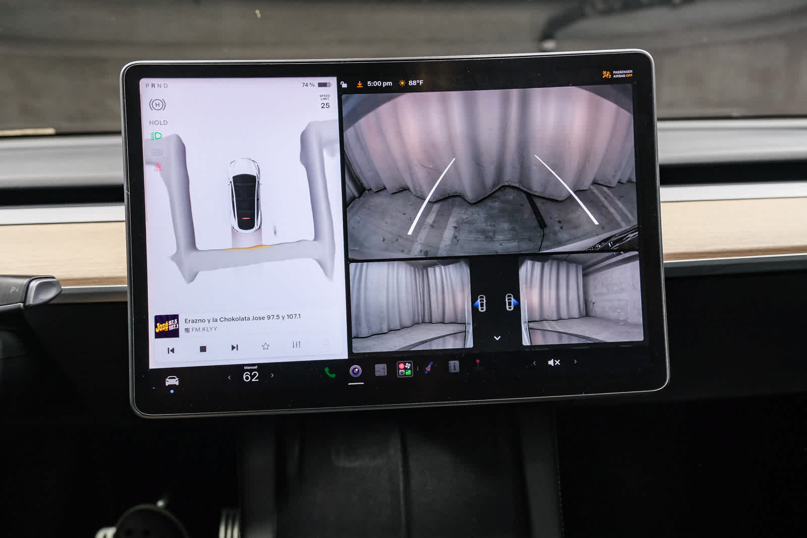 Used 2022 Tesla Model Y Long Range AWD/4WD image 28