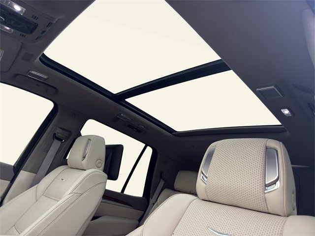 Used 2025 Cadillac Escalade Sport Platinum w/ LPO, ONYX Package image 32