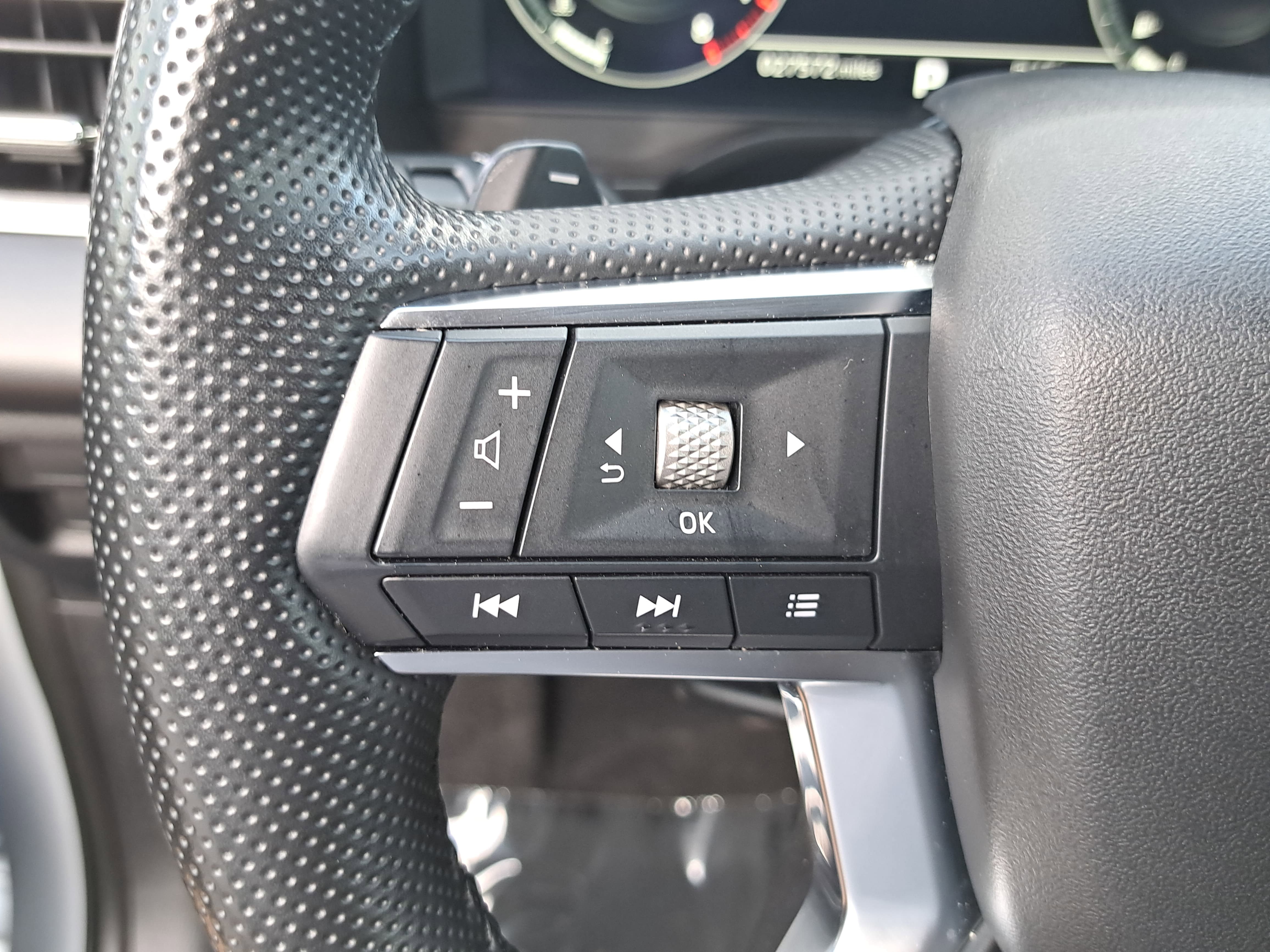 Used 2024 Mitsubishi Outlander SE FWD image 18