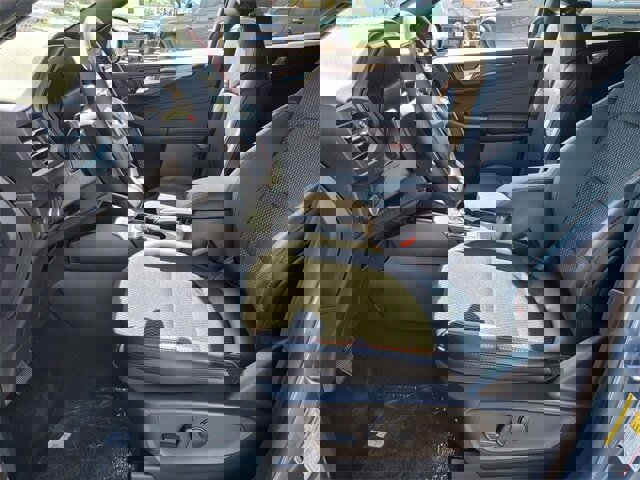 New 2025 Ford Escape ST-Line w/ Equipment Group 301A image 5