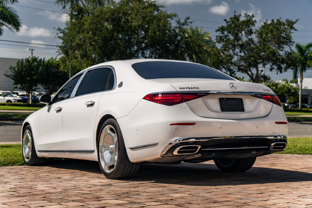 Used 2024 Mercedes-Benz Maybach S 680 4MATIC image 3