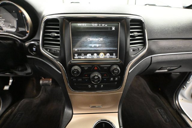 Used 2015 Jeep Grand Cherokee Limited w/ Trailer Tow Group IV AWD/4WD image 25