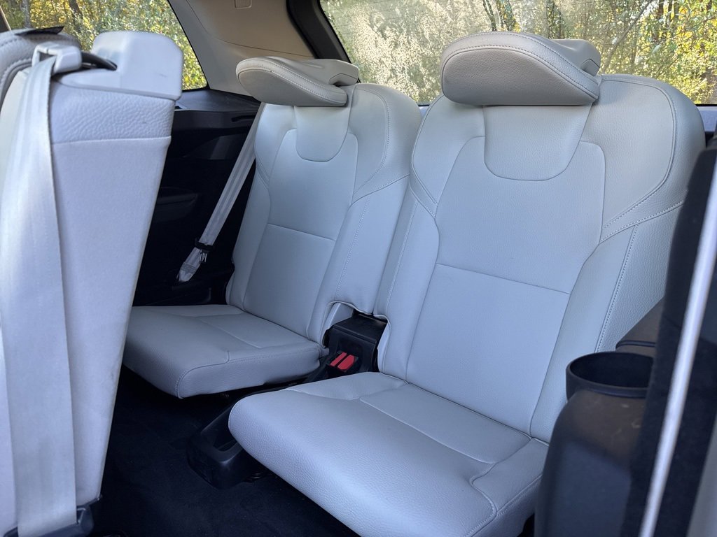 Used 2020 Volvo XC90 T5 Momentum w/ Protection Package image 37