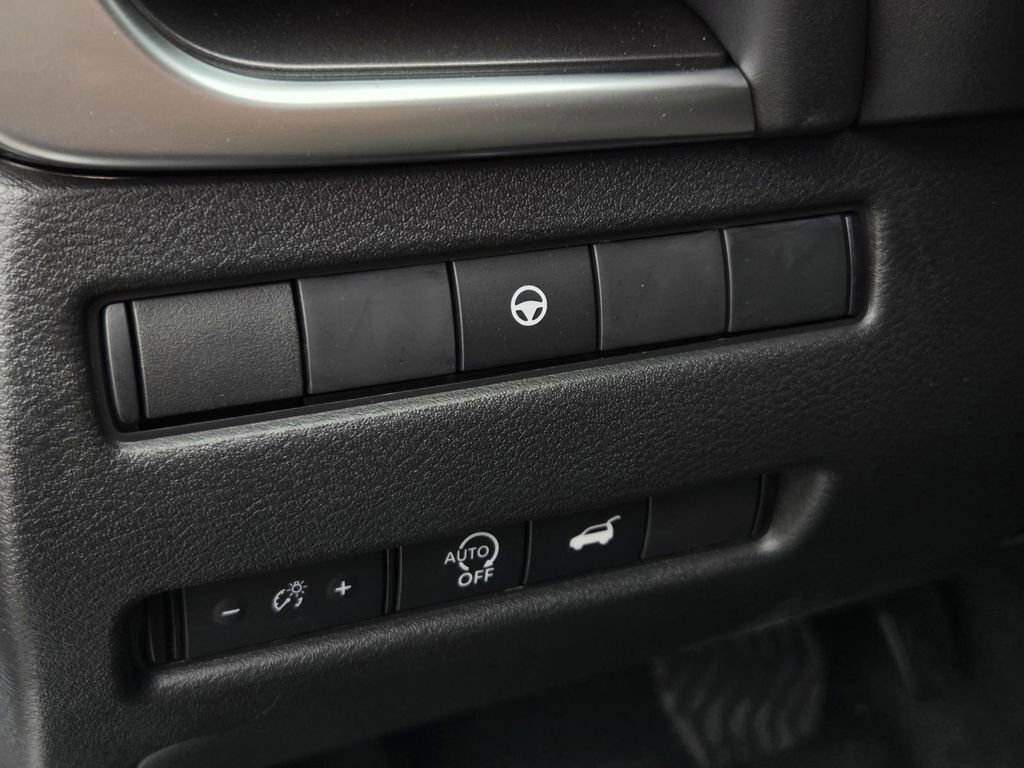 New 2026 Nissan Rogue SV w/ Cold Weather Package FWD image 18
