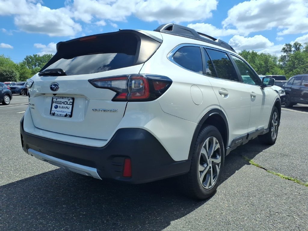 Used 2022 Subaru Outback Limited AWD/4WD image 19