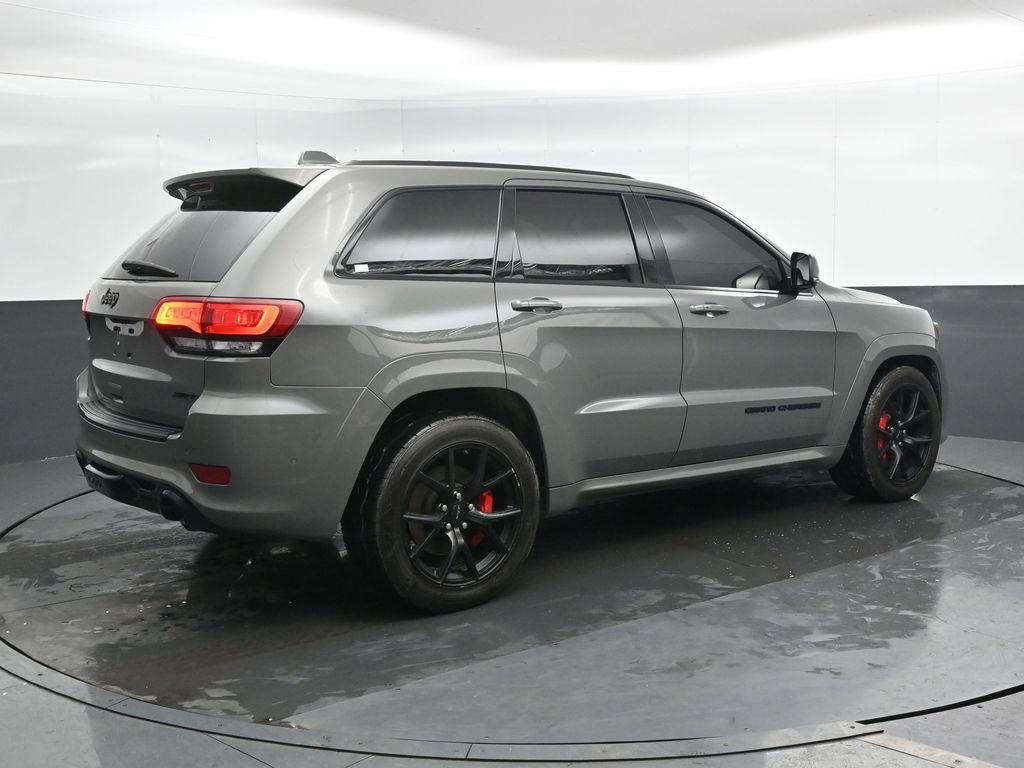 Used 2019 Jeep Grand Cherokee SRT image 2