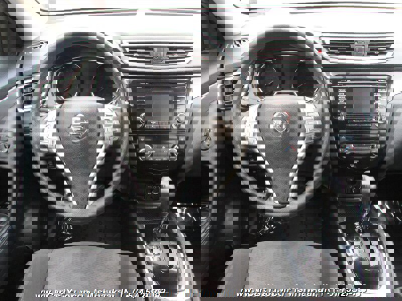 Used 2016 Nissan Rogue SV image 23