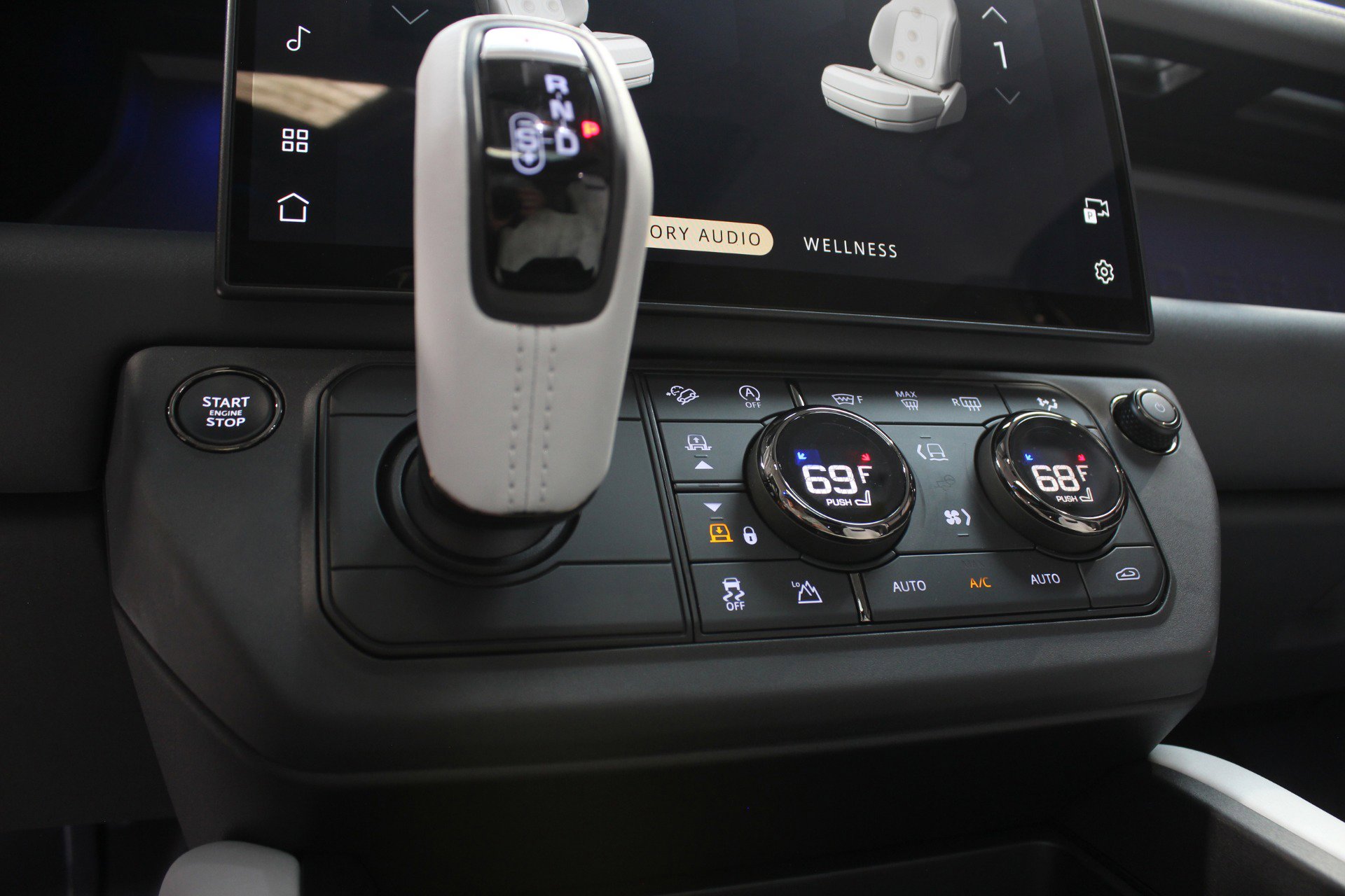 Used 2026 Land Rover Defender 110 OCTA image 81