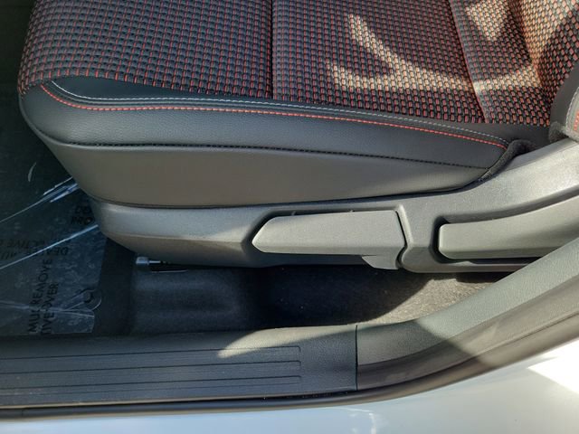 New 2026 Nissan Kicks SR FWD image 9