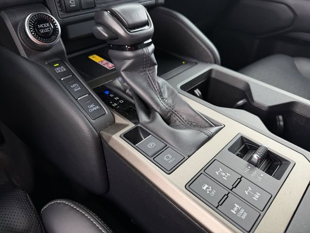 Certified 2024 Toyota Land Cruiser Base image 23