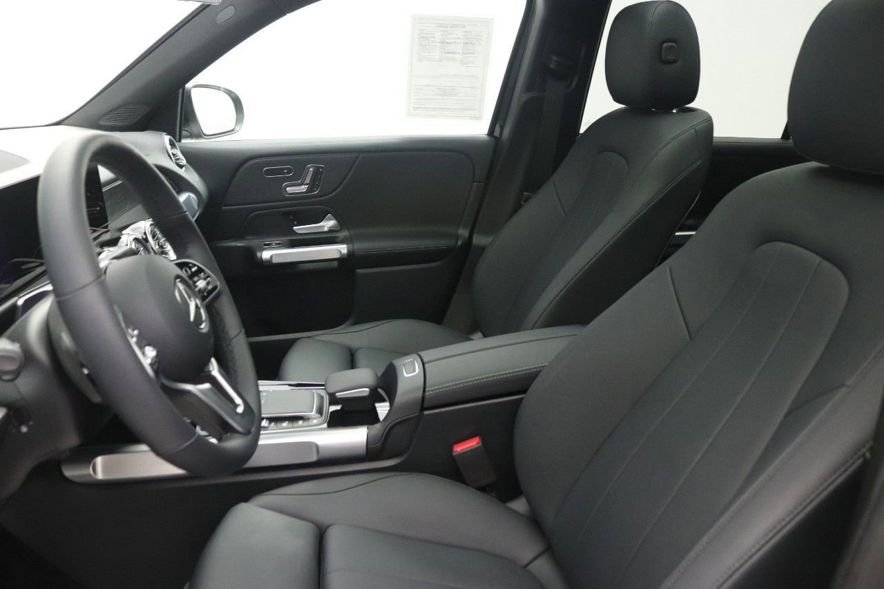 Certified 2023 Mercedes-Benz GLB 250 image 33