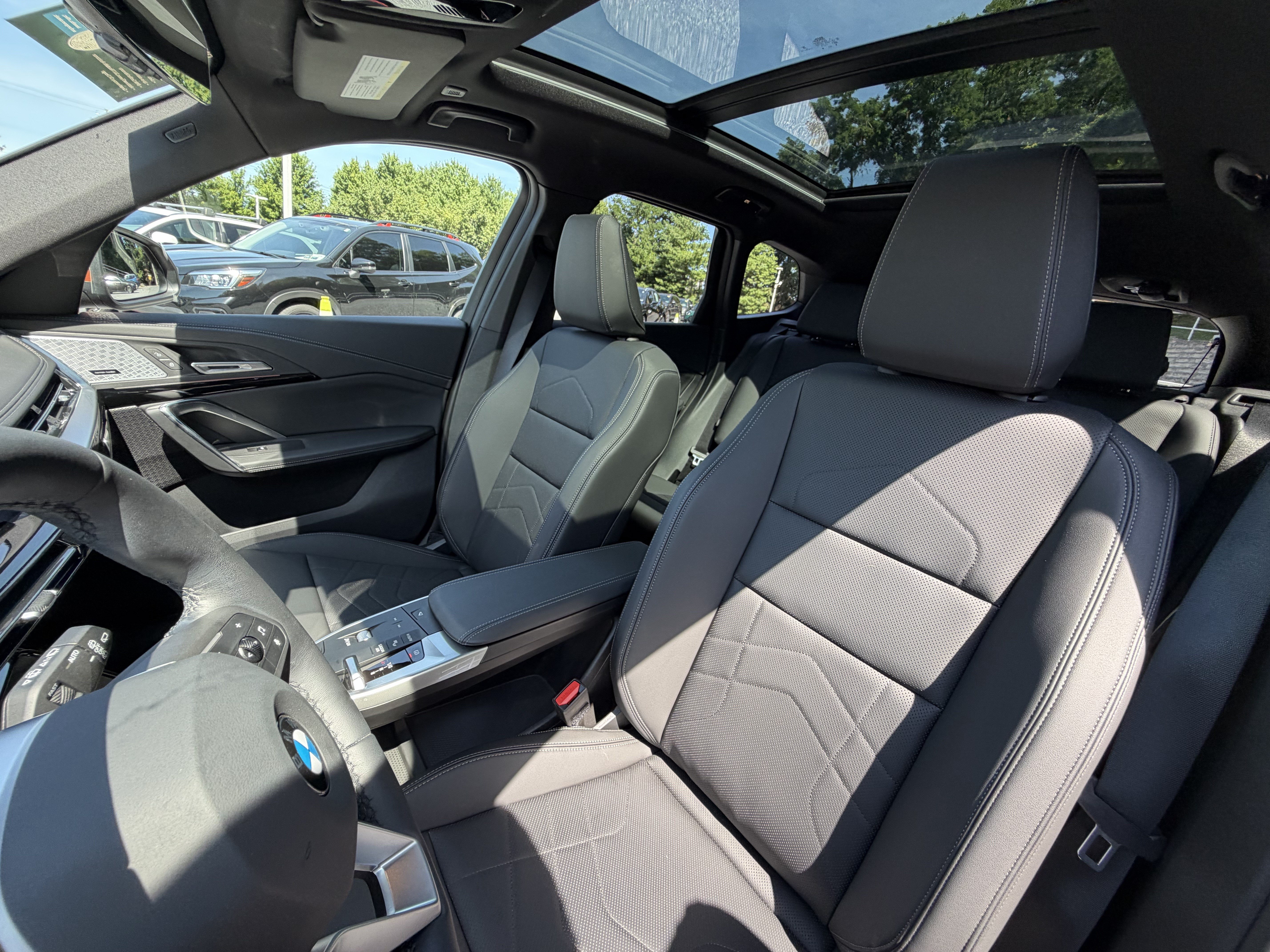 Certified 2025 BMW X1 xDrive28i w/ Premium Package AWD/4WD image 8