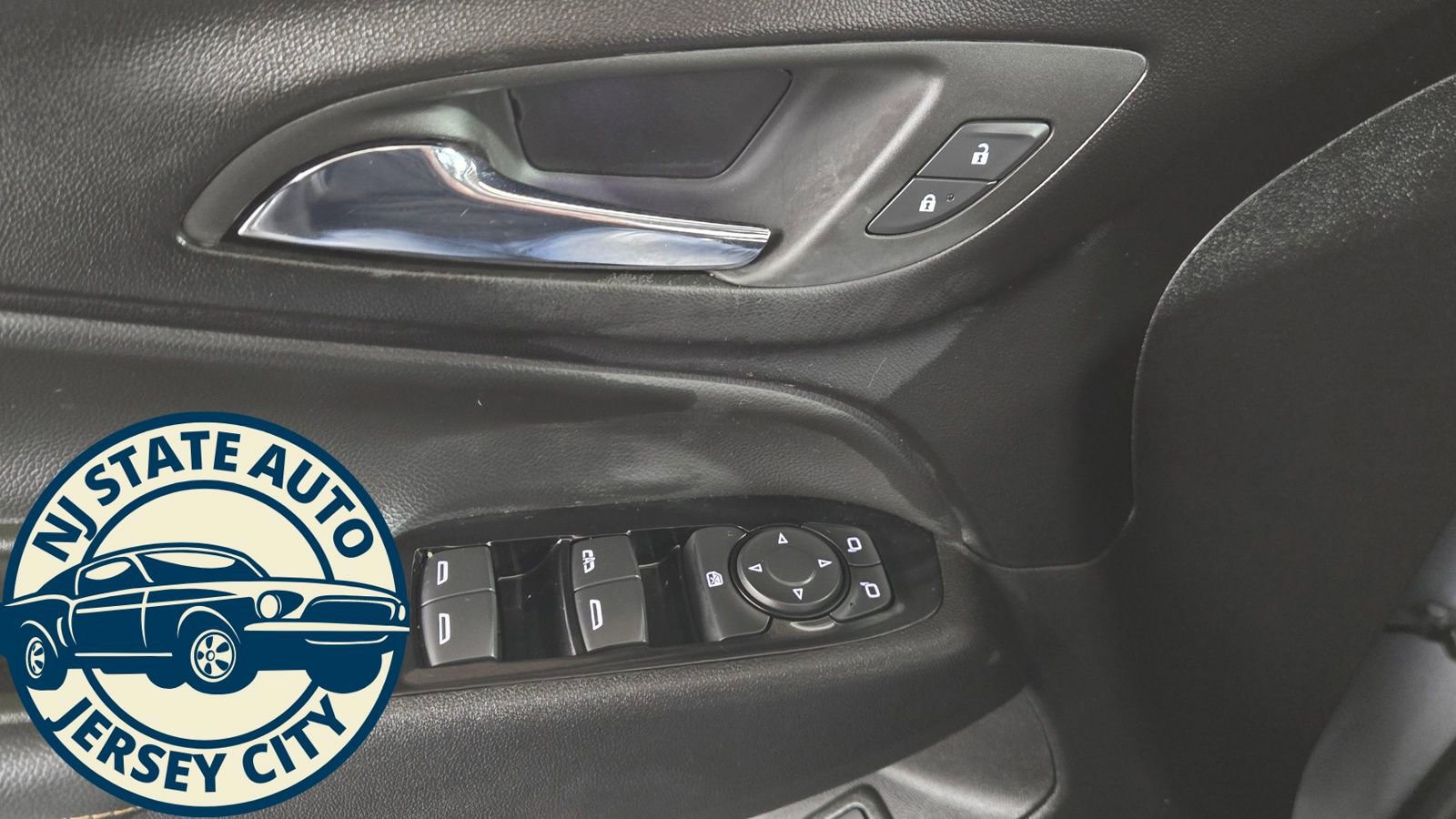 Used 2024 Chevrolet Equinox Premier AWD/4WD image 19