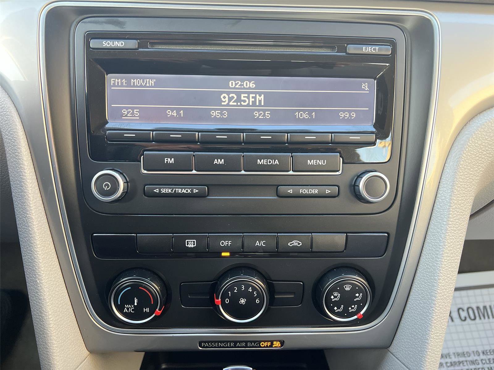 Used 2014 Volkswagen Passat 1.8T S image 14