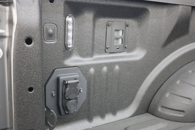 Used 2025 Ford F450 Platinum w/ FX4 Off-Road Package image 82