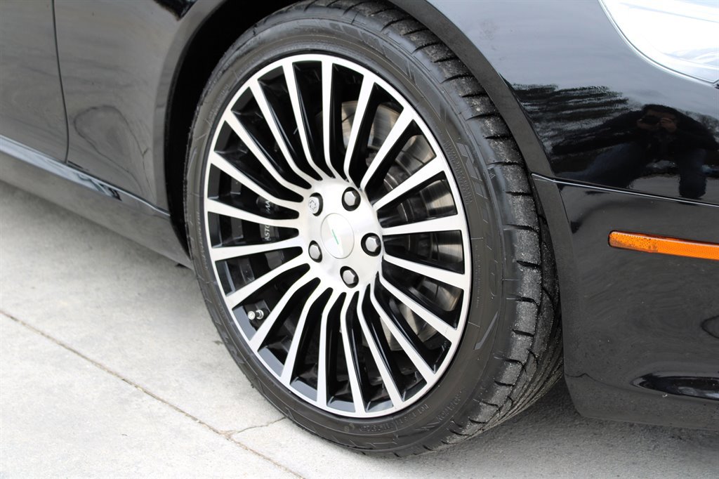 Used 2012 Aston Martin Rapide image 13