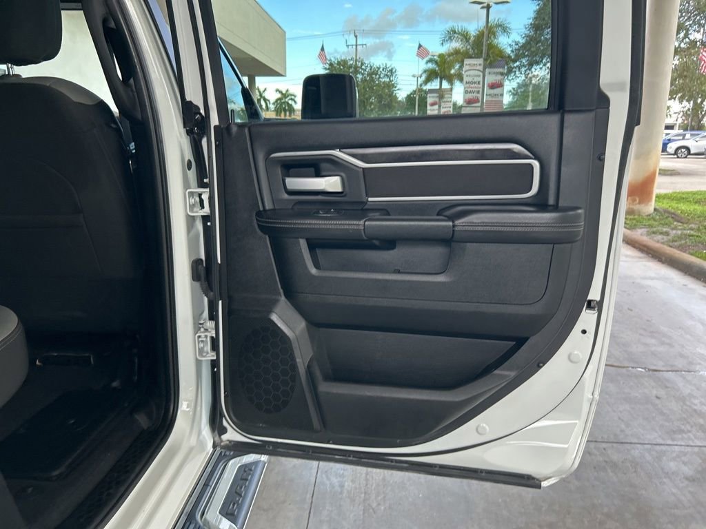 Certified 2024 RAM 2500 Big Horn AWD/4WD image 30