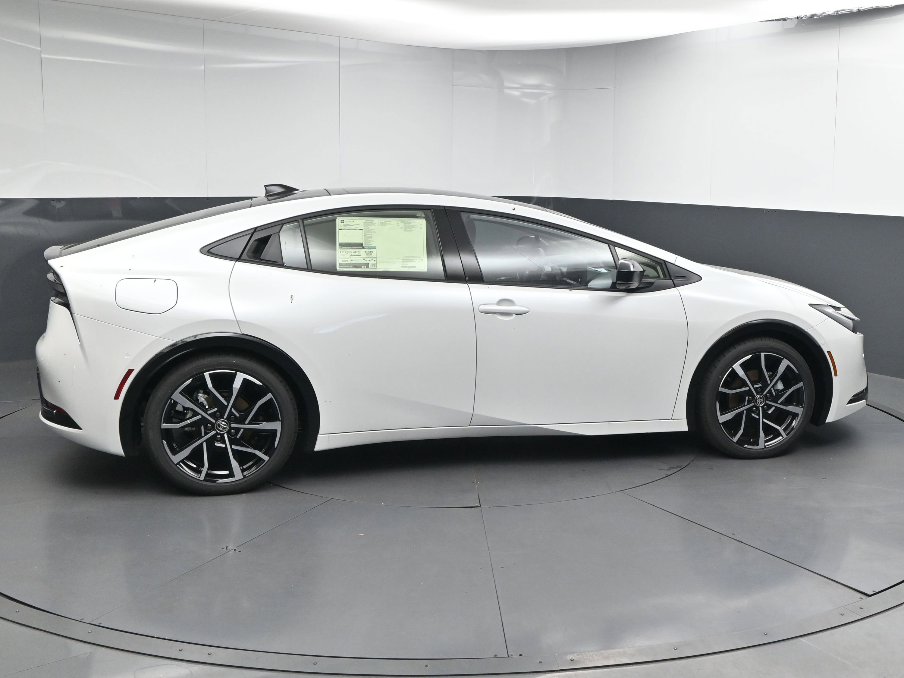 New 2026 Toyota Prius Plug-In Hybrid image 9