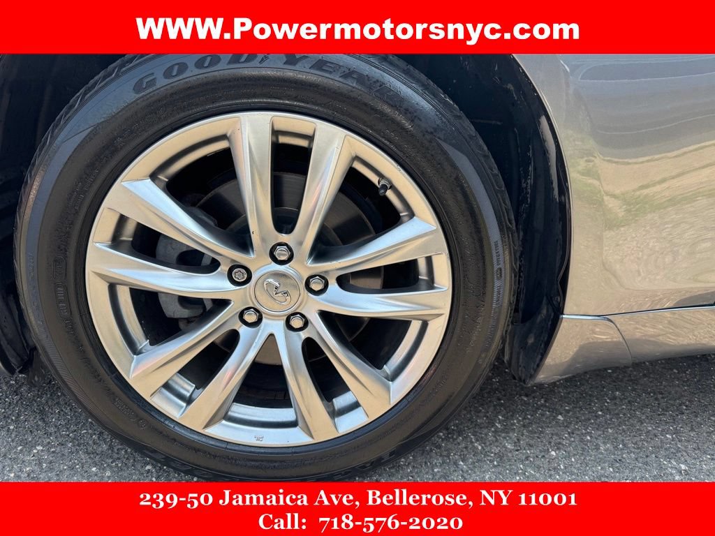 Used 2017 INFINITI Q70 3.7 AWD/4WD image 17