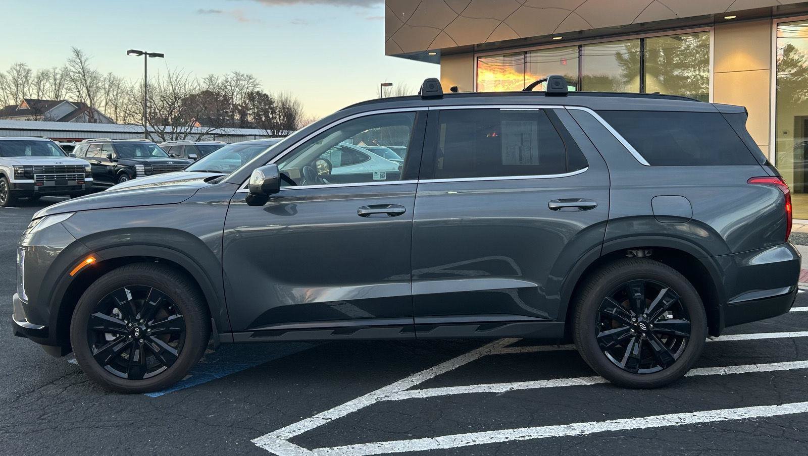 Certified 2025 Hyundai Palisade XRT AWD/4WD image 3