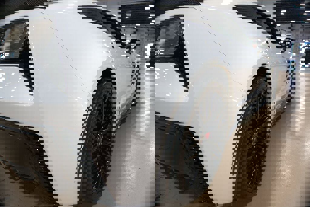 Used 2015 Chevrolet Corvette Z06 w/ 3LZ Preferred Equipment Group image 23