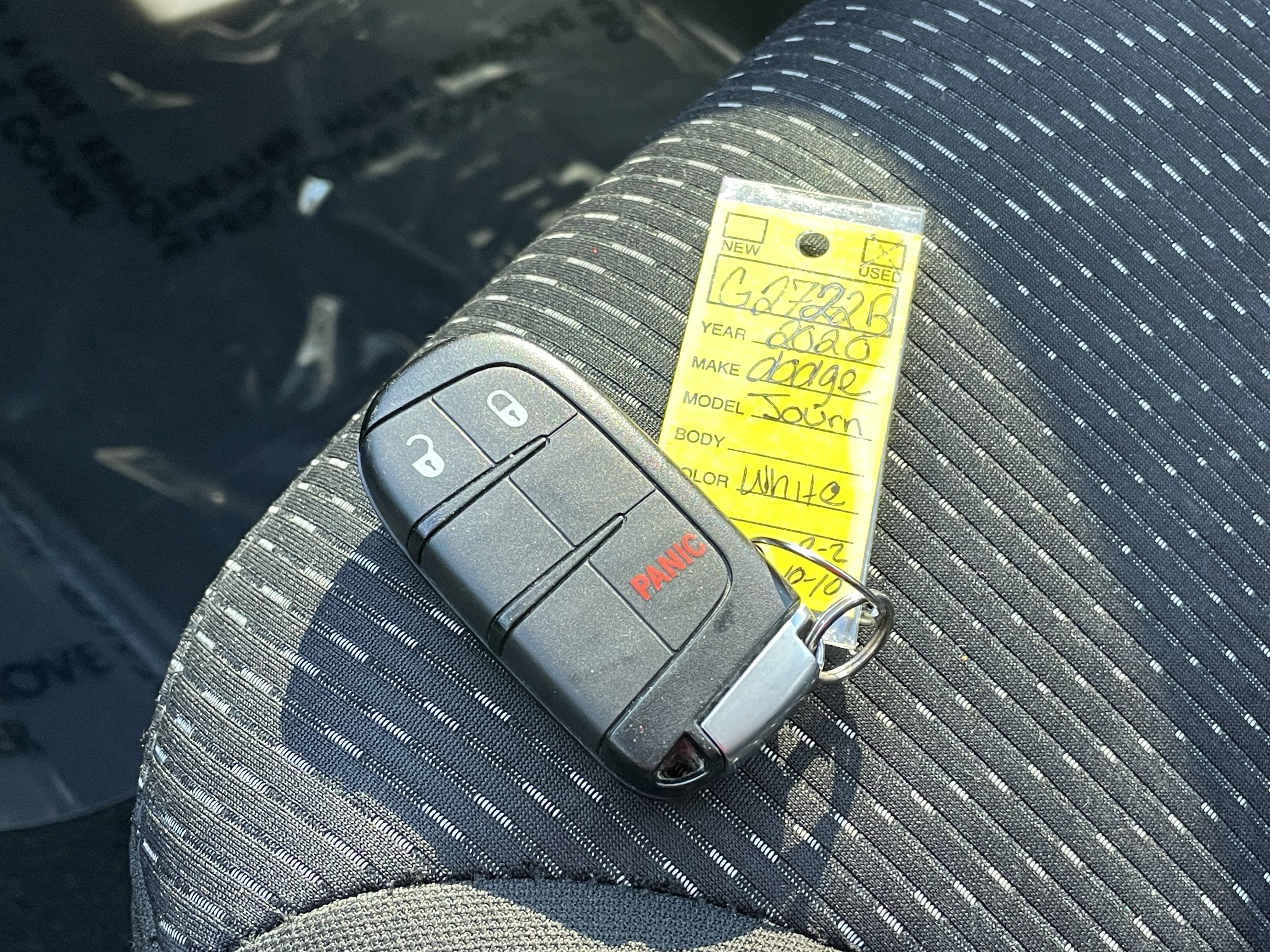 Used 2020 Dodge Journey SE w/ SE Popular Equipment Group FWD image 30