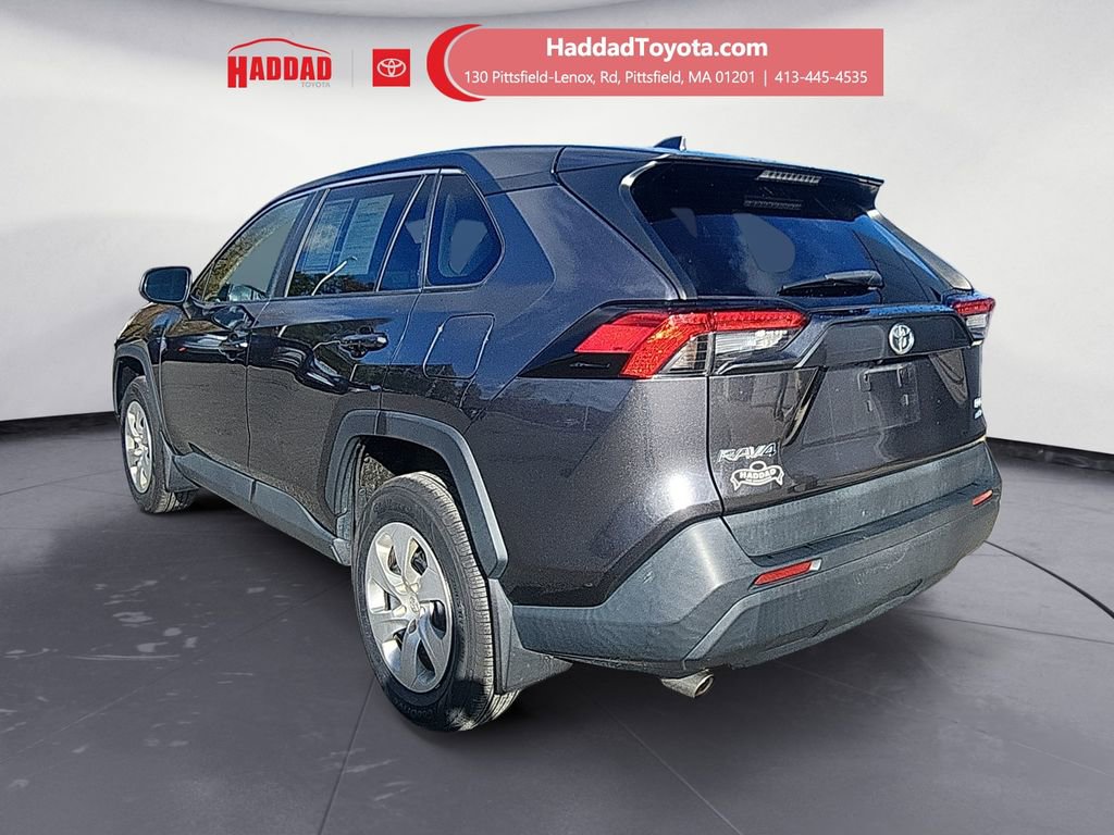 Certified 2022 Toyota RAV4 LE image 3