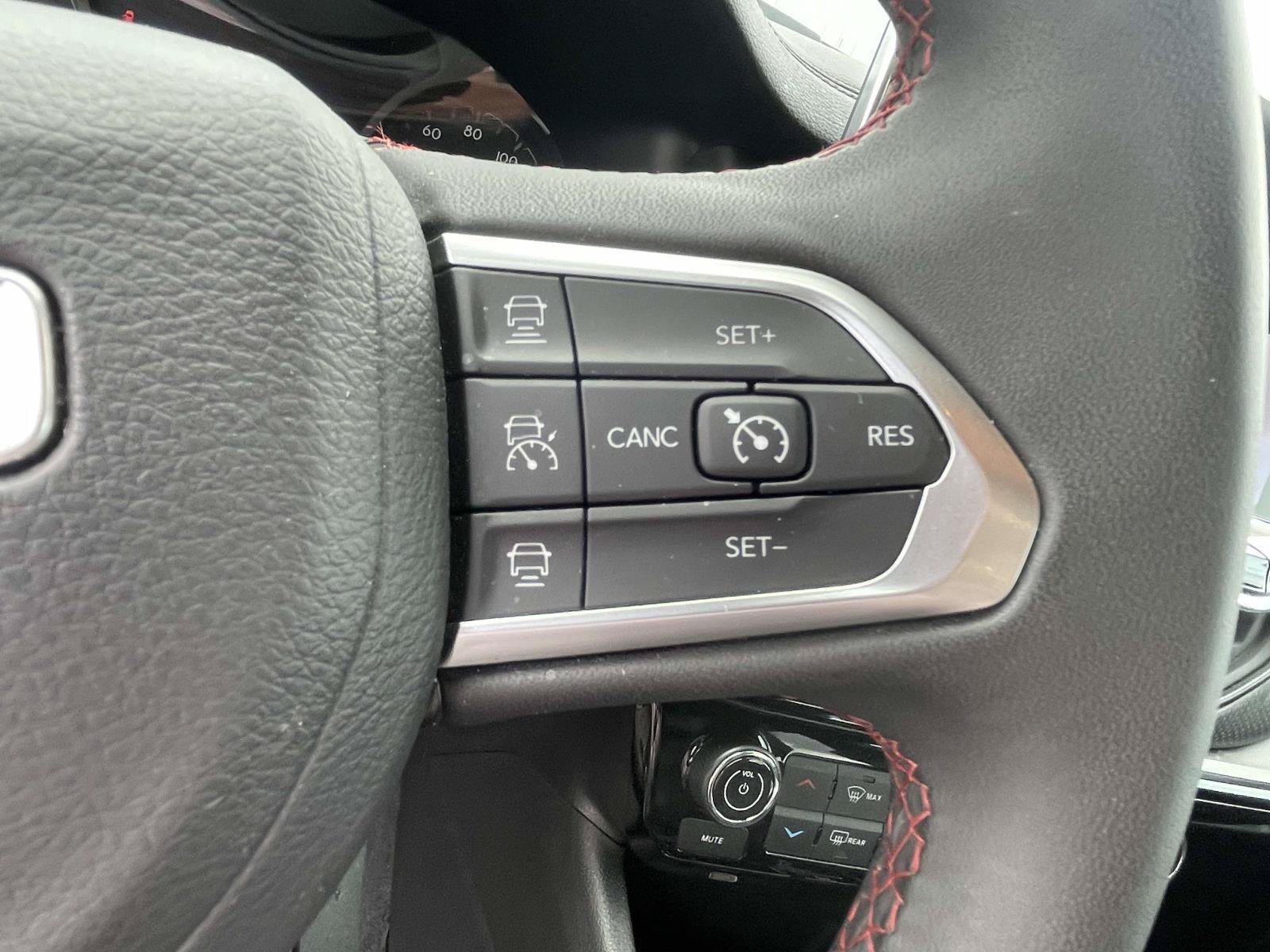 Certified 2025 Jeep Compass Trailhawk AWD/4WD image 25