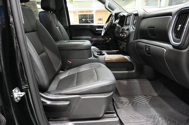 Used 2021 Chevrolet Silverado 1500 LT Trail Boss w/ Convenience Package II image 11