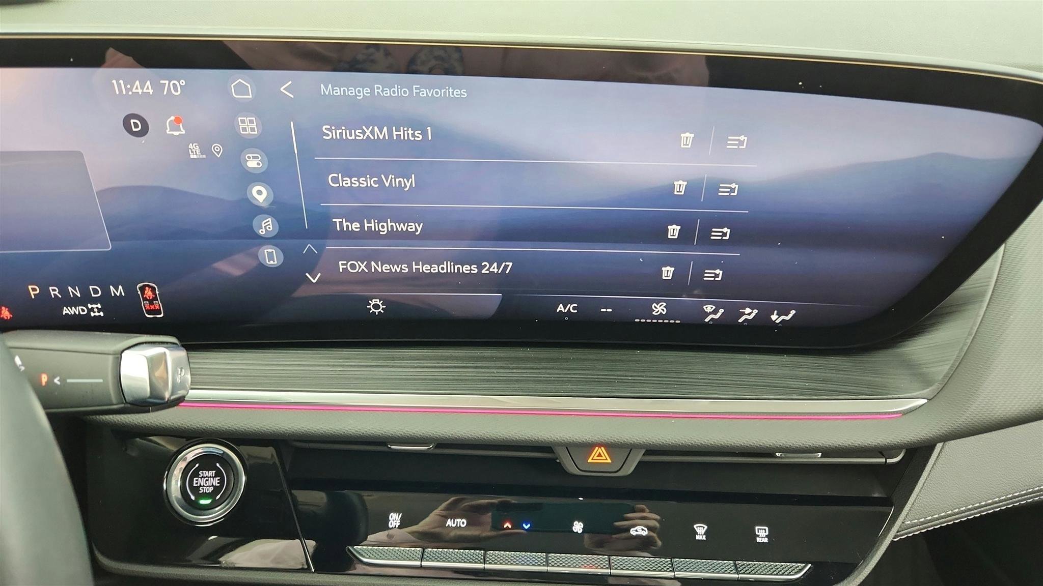 Used 2025 Buick Envision Preferred AWD/4WD image 30