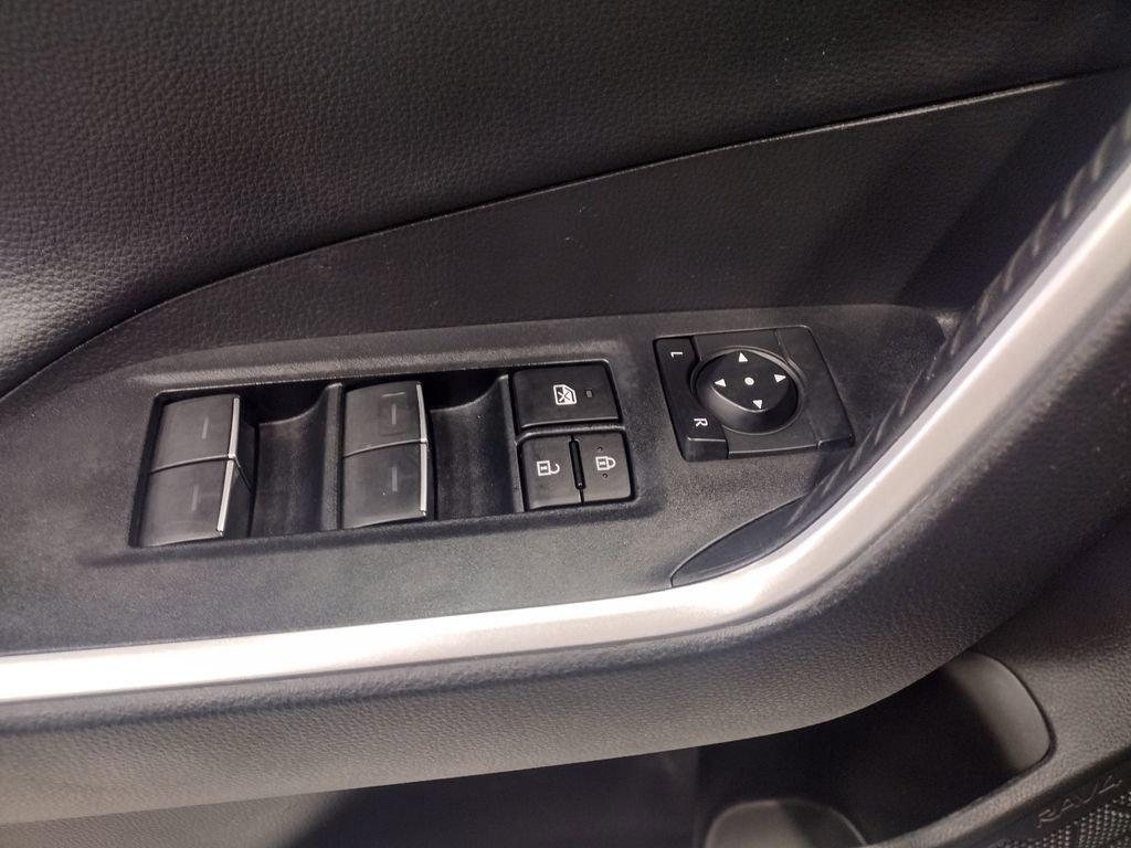 Used 2023 Toyota RAV4 Adventure AWD/4WD image 21