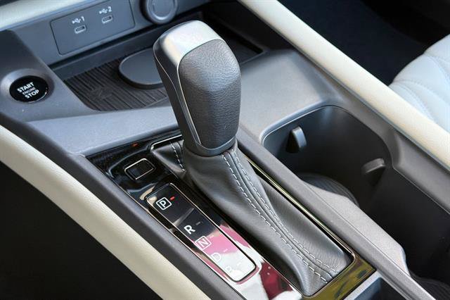 New 2027 Nissan Sentra SL w/ Floor Mat Package FWD image 23