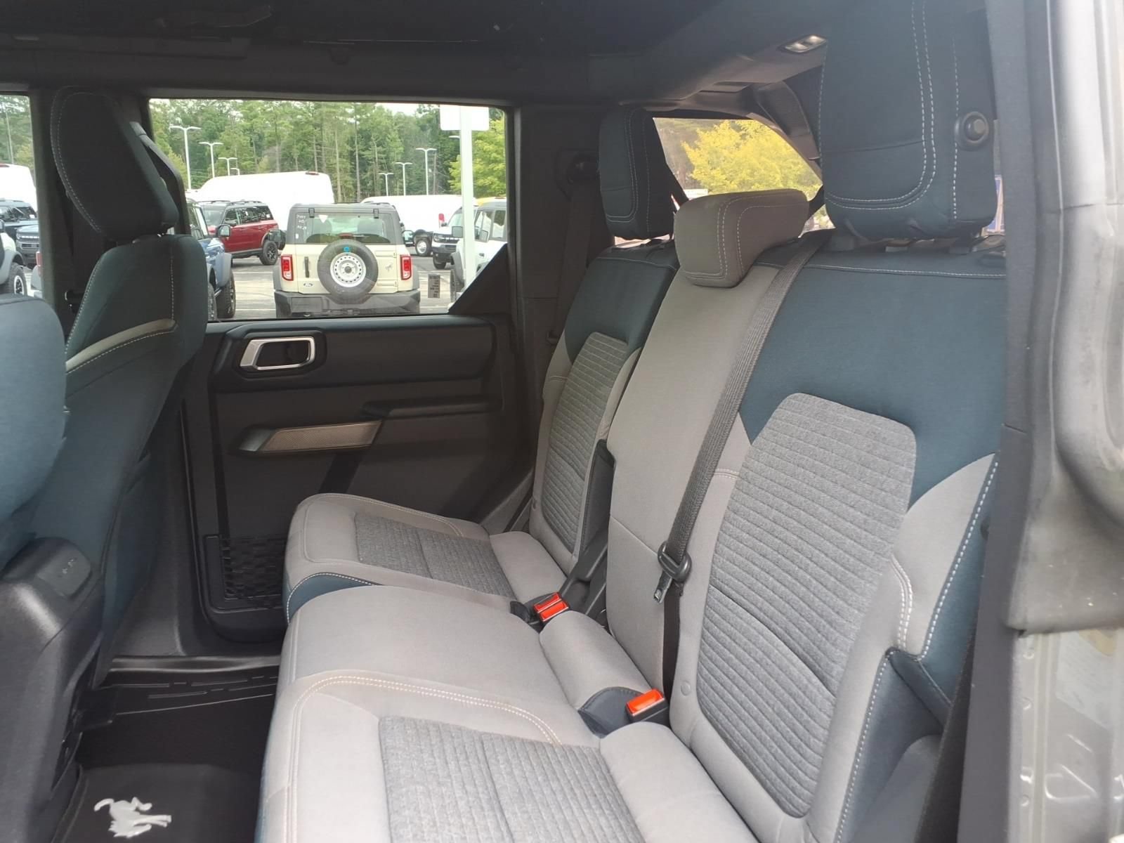 Used 2021 Ford Bronco Outer Banks AWD/4WD image 30