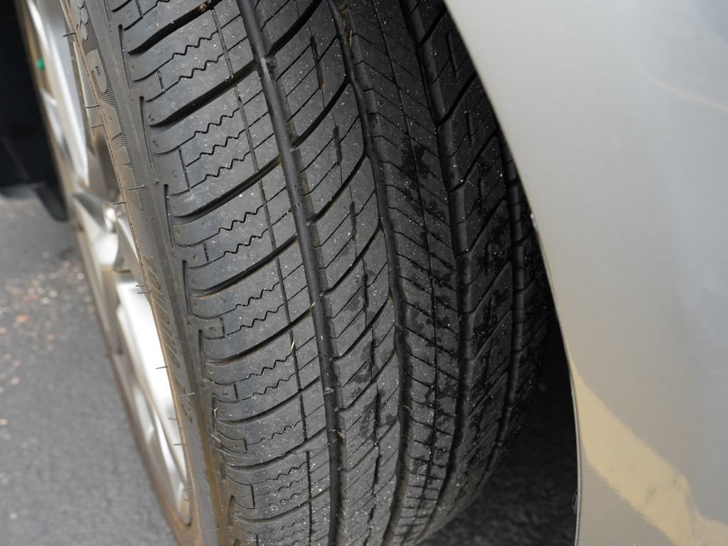 Used 2020 Ford Fusion SEL FWD image 32