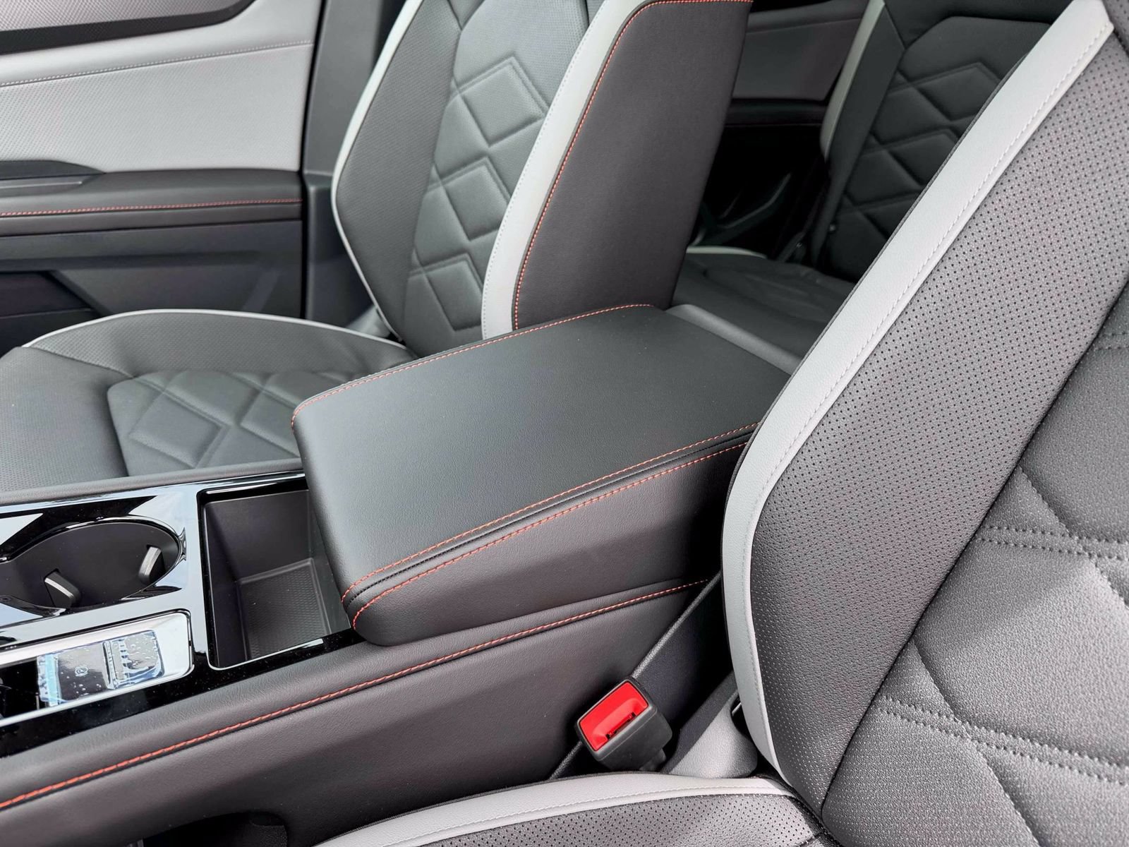 New 2026 Volkswagen Atlas Peak Edition AWD/4WD image 27