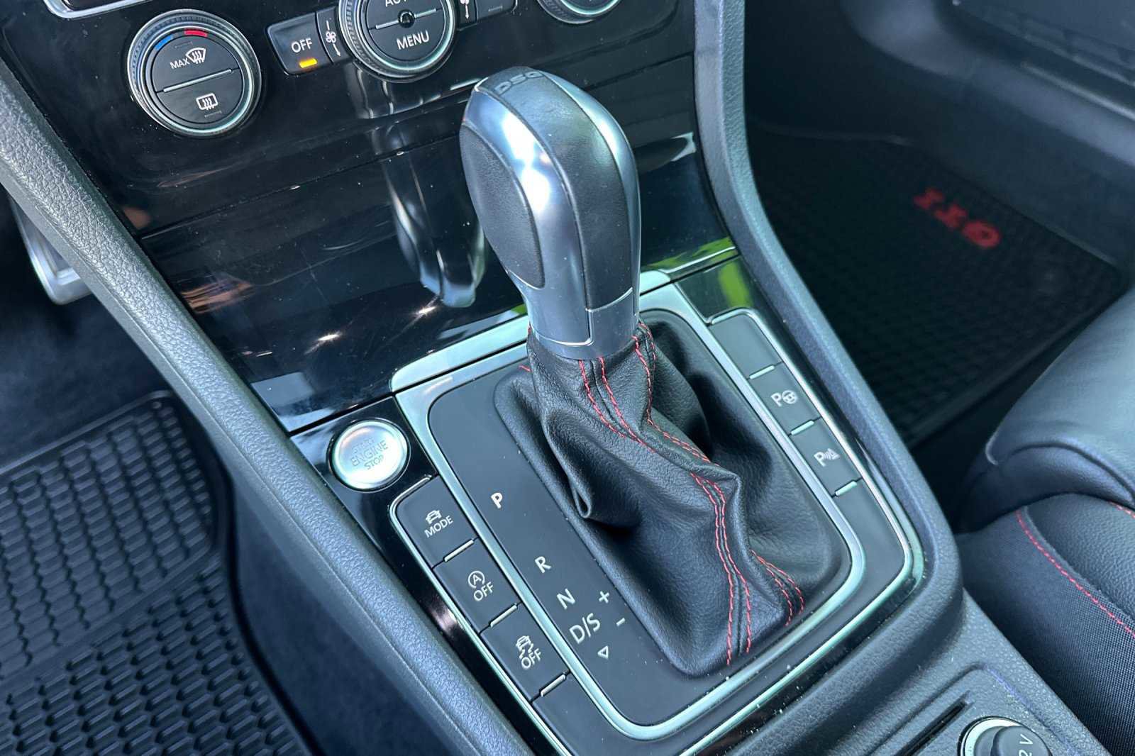 Used 2018 Volkswagen GTI Autobahn image 28