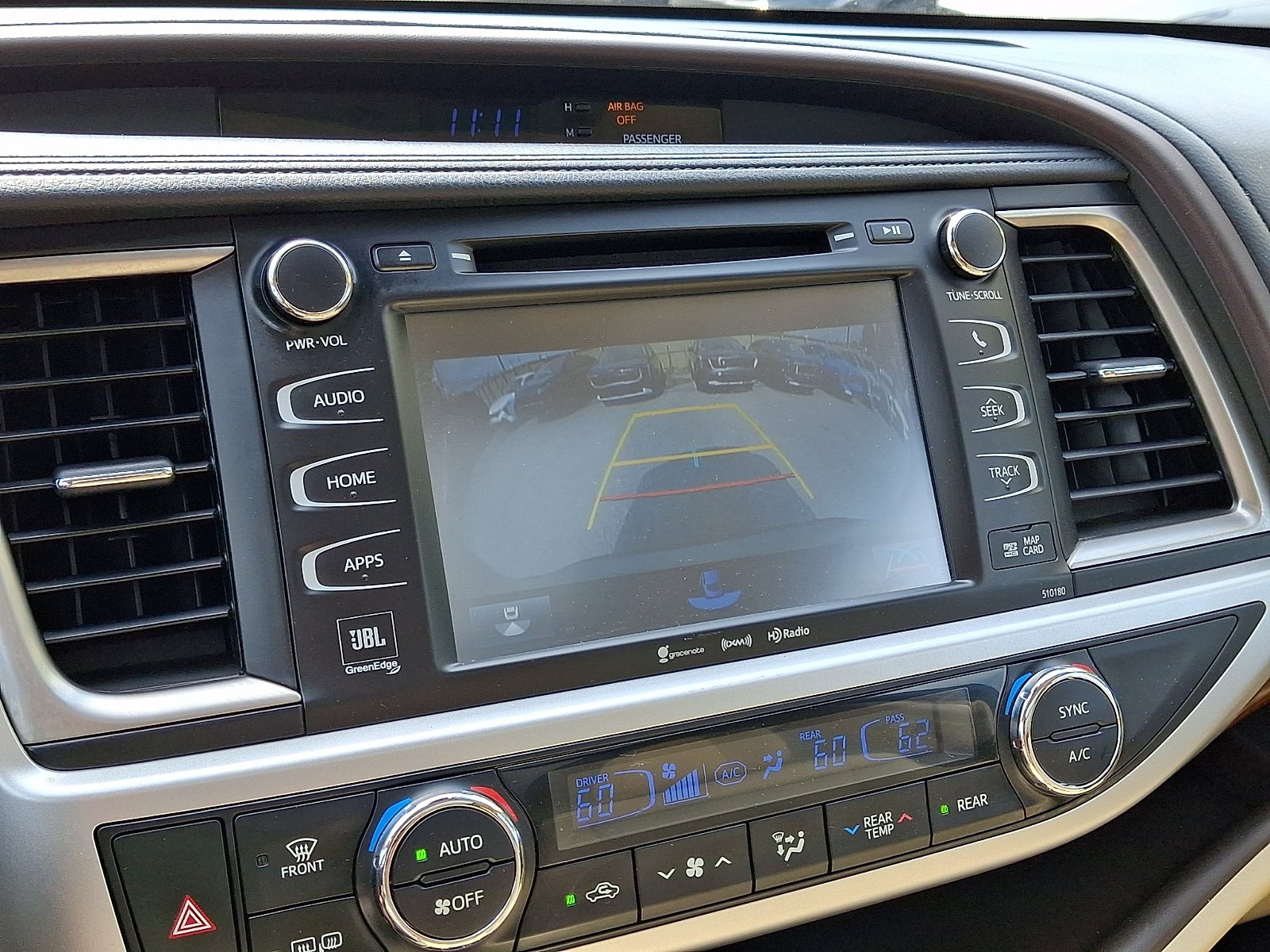 Used 2017 Toyota Highlander Limited Platinum AWD/4WD image 23
