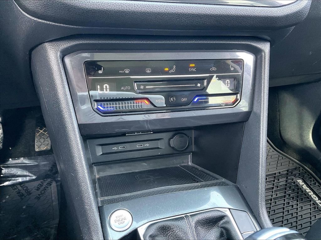 Used 2024 Volkswagen Tiguan SE image 25