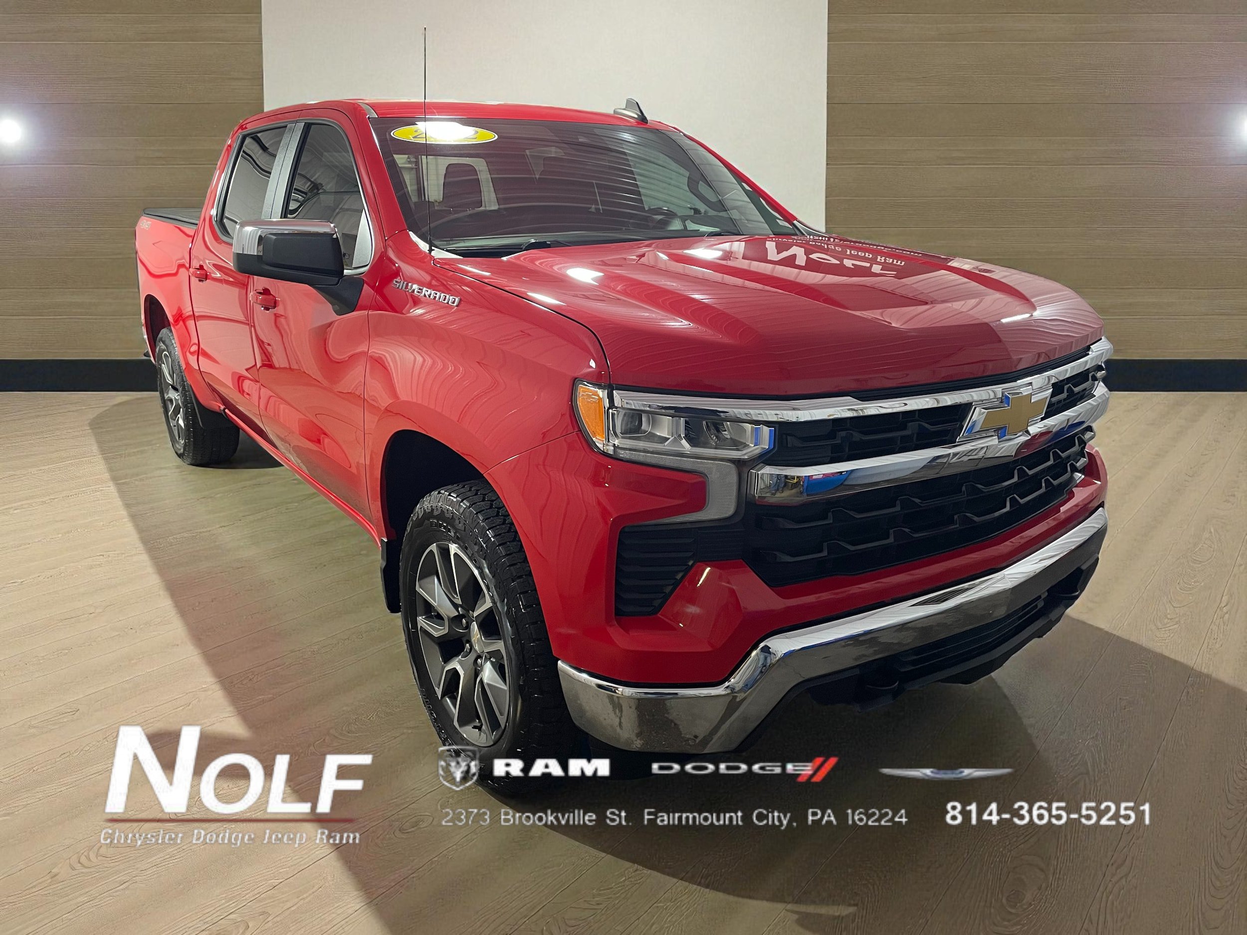 Used 2022 Chevrolet Silverado 1500 LT AWD/4WD image 1