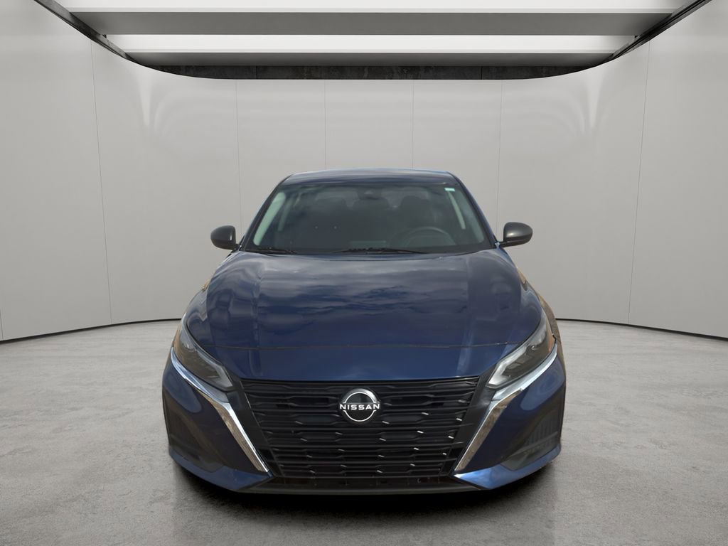 Used 2024 Nissan Altima 2.5 S image 8