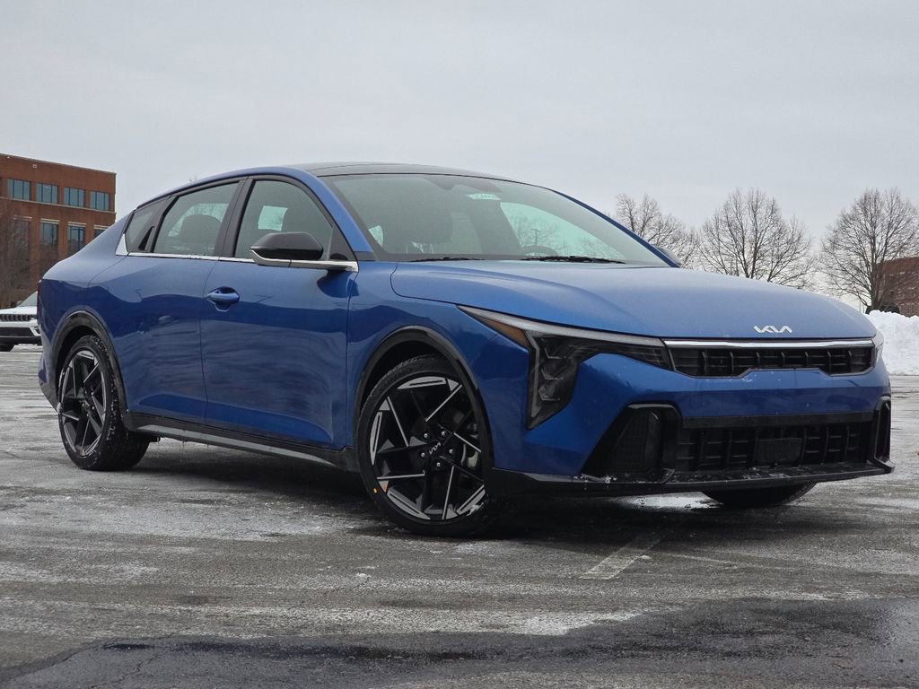 New 2025 Kia K4 GT-Line w/ GT-Line Sunroof Package image 2