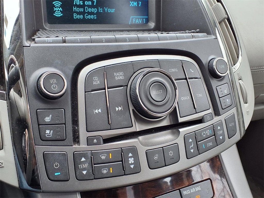 Used 2011 Buick LaCrosse CXS image 16