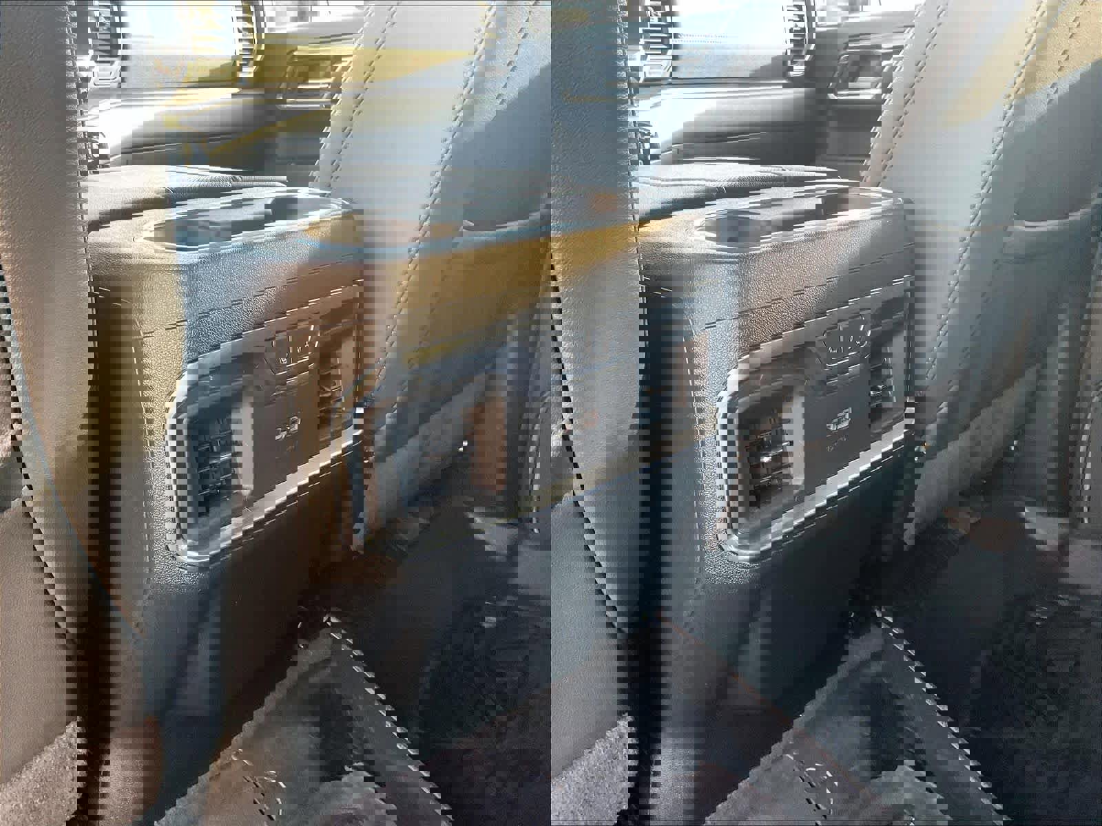 Used 2024 Chevrolet Silverado 2500 LTZ w/ LTZ Plus Package image 37