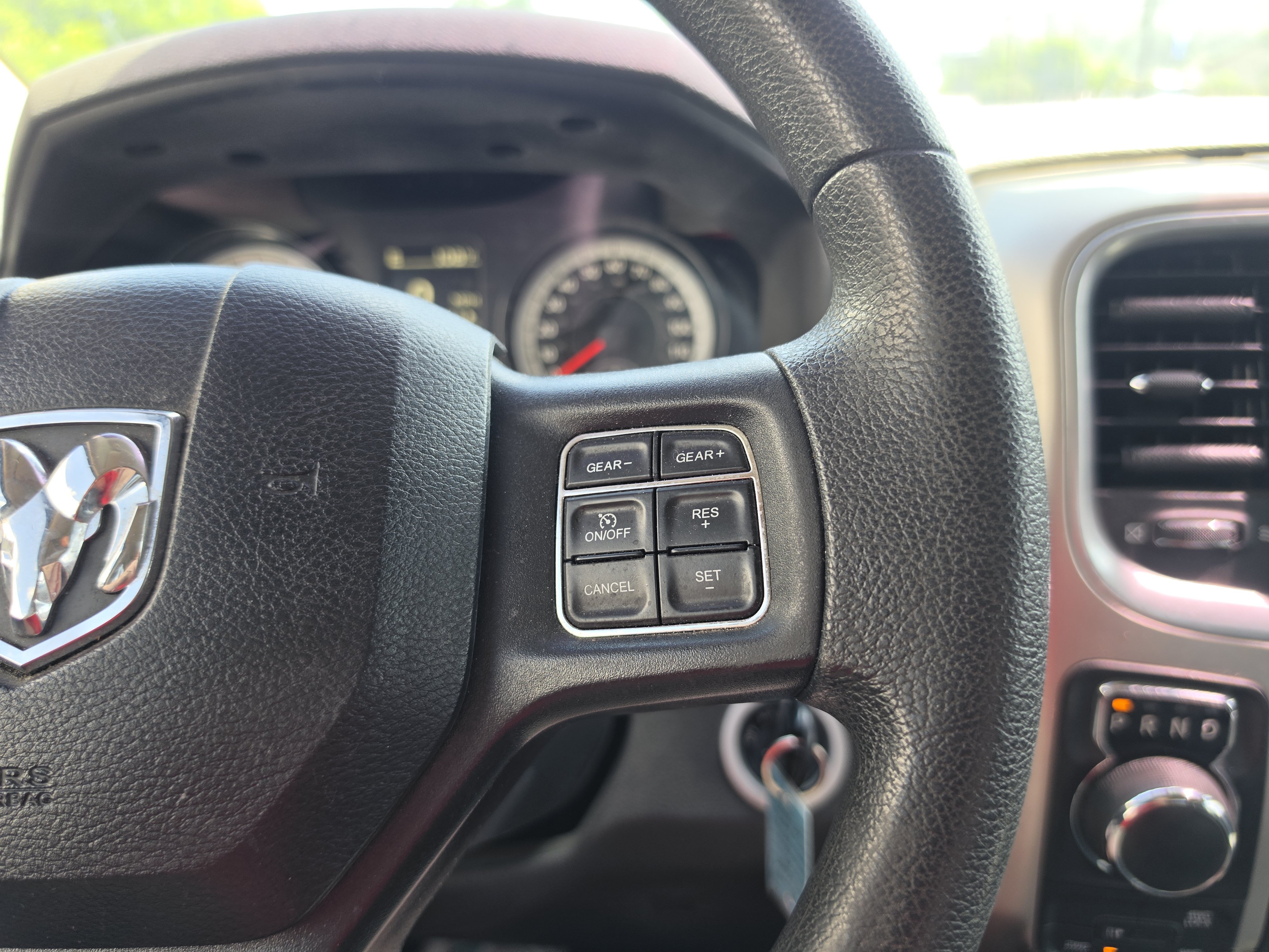 Used 2019 RAM 1500 Classic SLT AWD/4WD image 20