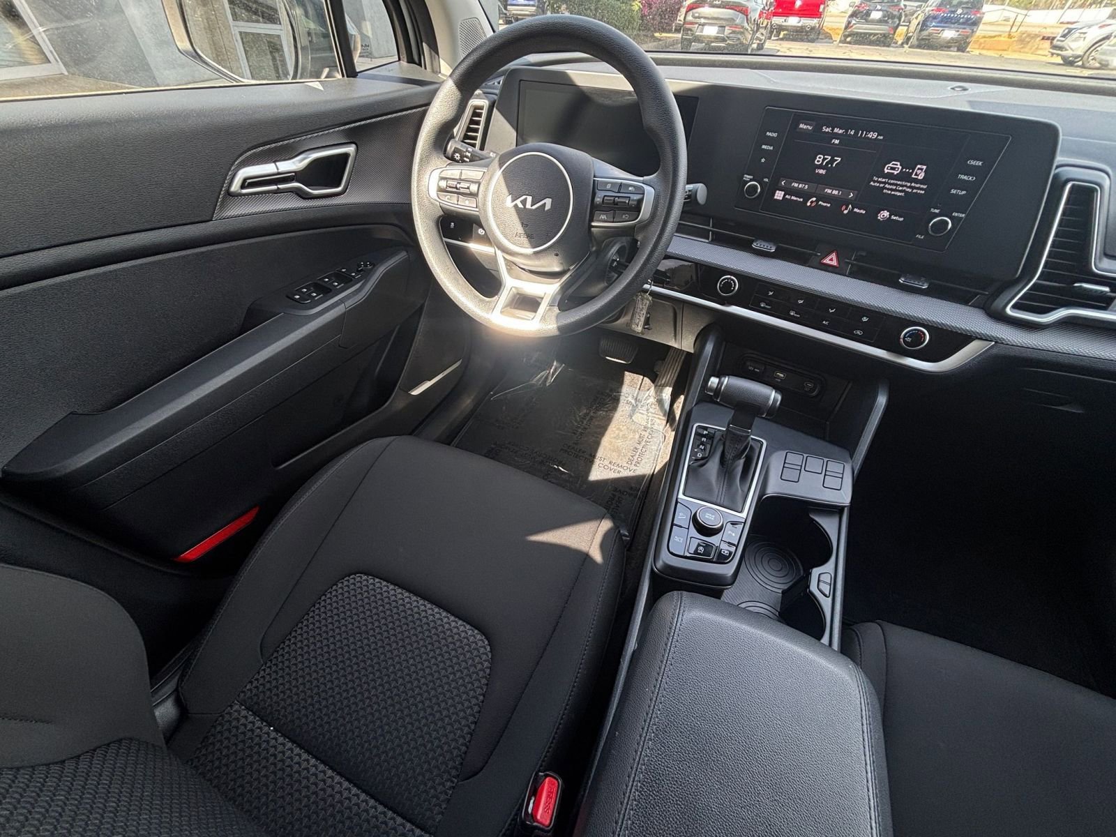 Used 2025 Kia Sportage LX image 33