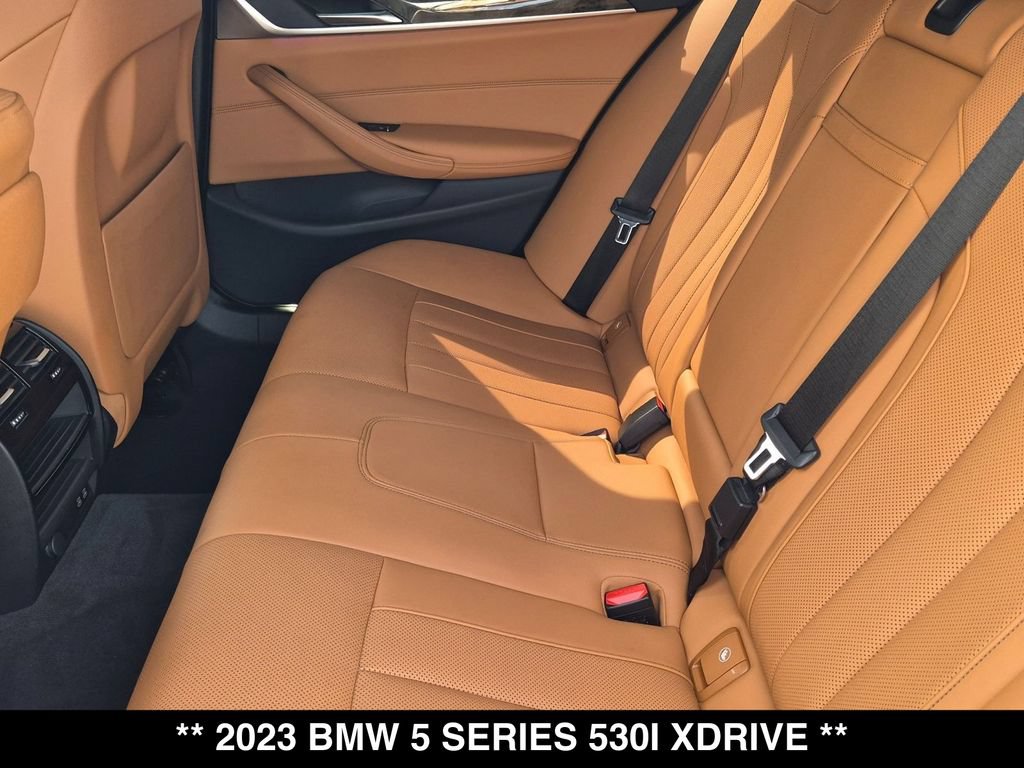 Used 2023 BMW 530i xDrive w/ Convenience Package AWD/4WD image 3