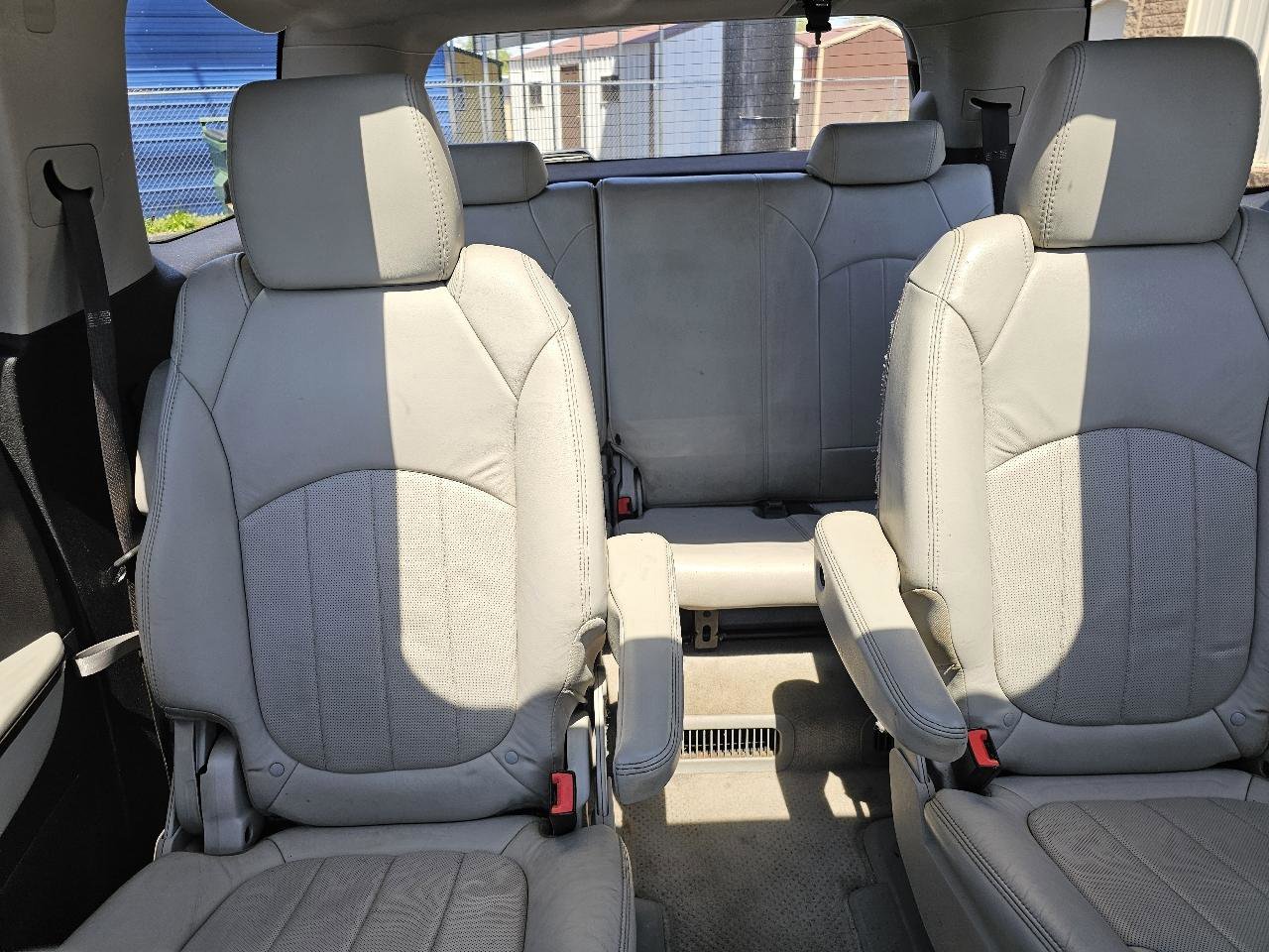 Used 2012 GMC Acadia Denali AWD/4WD image 23