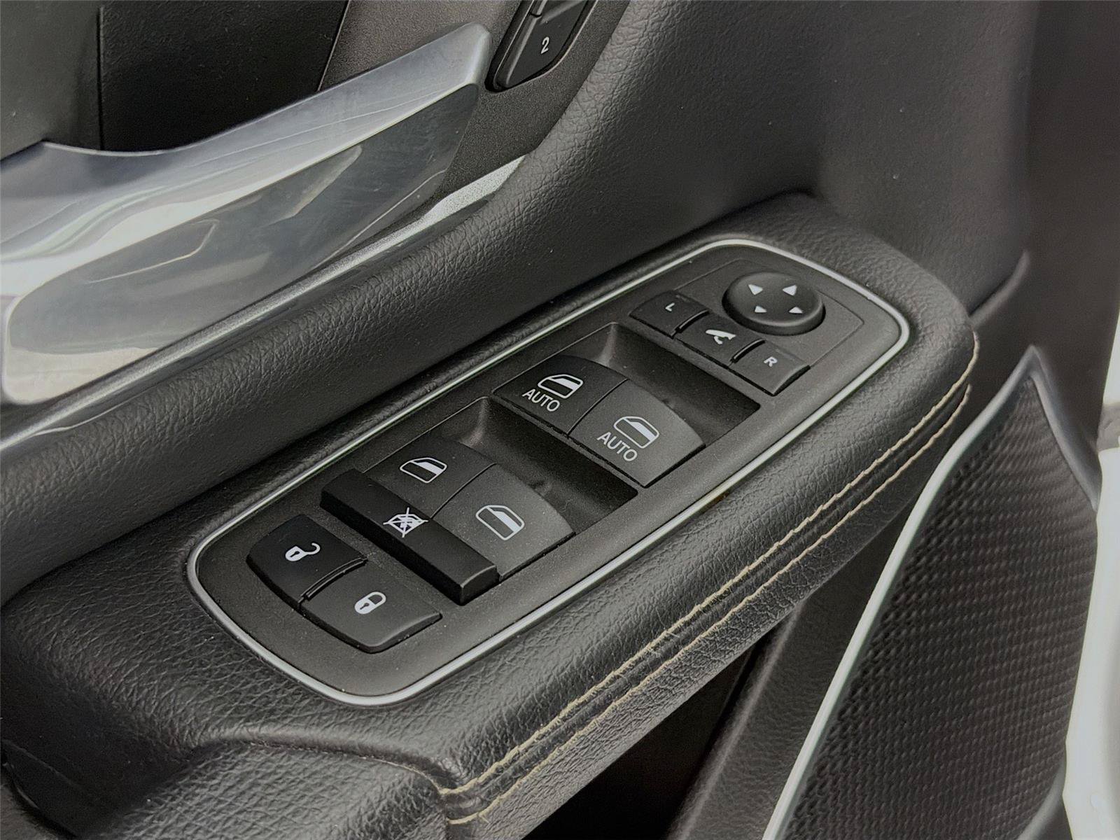 Used 2023 RAM 1500 Laramie AWD/4WD image 24